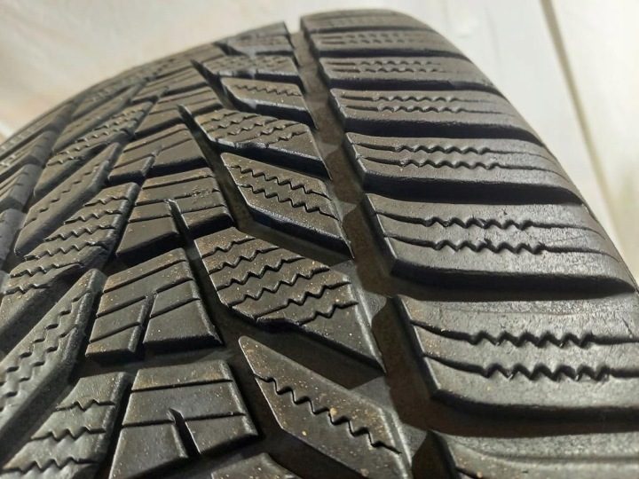 Шина зимняя Hankook Winter i*cept evo3 W330 225/45R19 96 В сцепление на снегу (3PMSF), защита диска, усилитель (XL), фото 4