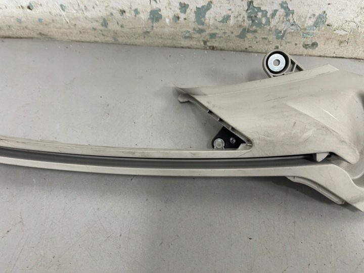 Направляющая защиты багажника левая Mercedes E-Класс S213 A2138152900, фото 3