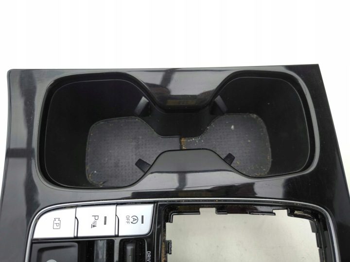 Hyundai Tucson IV NX4 2022 Накладка консоли среднего 84604N7380UAY, фото 11