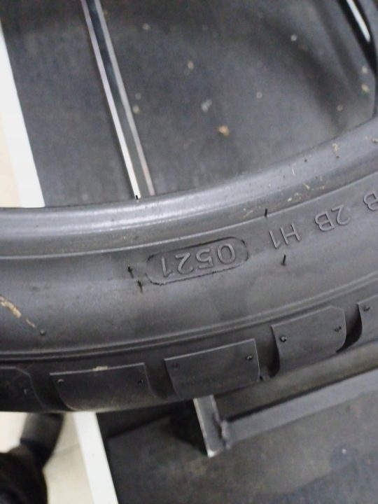 Шина летняя Hankook Ventus S1 evo3 K127 235/35R20 92 Y защита диска, усилитель (XL), фото 6