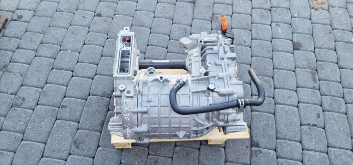 Двигатель электрический Volvo EX30, фото 1
