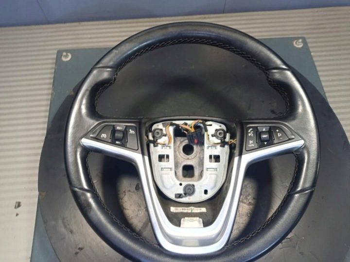 OPEL ASTRA J РУЛЬ 13305818, фото 2