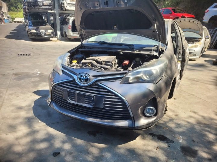 TOYOTA YARIS III РЕСТАЙЛИНГ ЕВРОПА РУЛЬ МУЛЬТИФУНКЦИОНАЛЬНЫЙ, фото 4