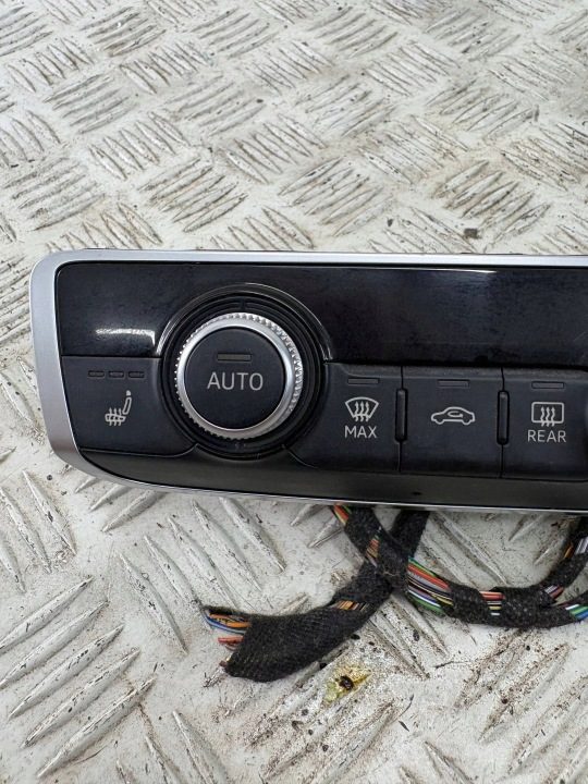 Audi A3 8V0 12-19R. блок управления печкой климат-контроль 8V0820043D, фото 2