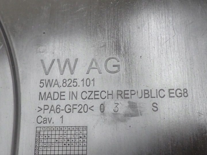 Защита днища левая оригинал 5WA825101 Skoda Octavia IV 5E3 22 г., фото 4