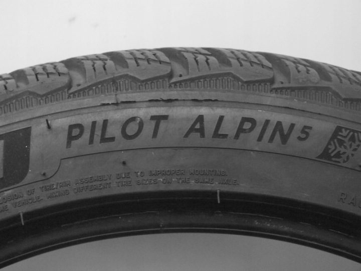 Шина зимняя Michelin Pilot Alpin 5 225/40R18 92 В сцепление на снегу (3PMSF), защита диска, усилитель (XL), фото 4