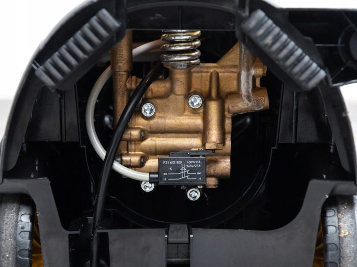 МОЙКА ВЫСОКОГО ДАВЛЕНИЯ KARCHER HD 7/18 C 180 бар 700l/h 400V 5 кВт 2400 нетто, фото 10