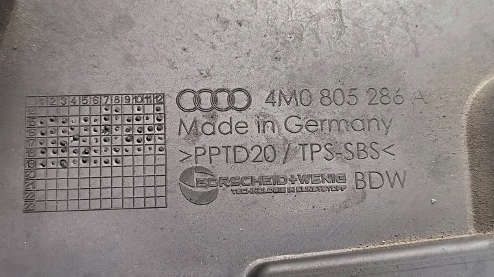 Запчасть моторного отсека Передняя сторона правая Audi Q7 4M 4M0805286A, фото 4