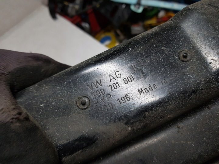OCTAVIA 3 III 2.0 TSI CHH ТОПЛИВНЫЙ ФИЛЬТР УГОЛЬНЫЙ, фото 2