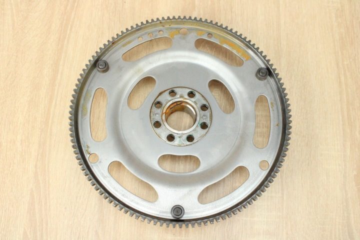 Оригинальный маховик Audi A4 B9 A5 F5 2.0 TFSI 06H105323AE 64 л.с., фото 3
