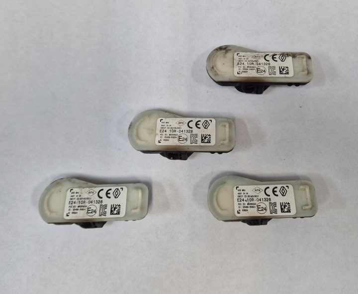 4x Датчик давления TPMS Renault Clio IV 407005642R (C40), фото 2