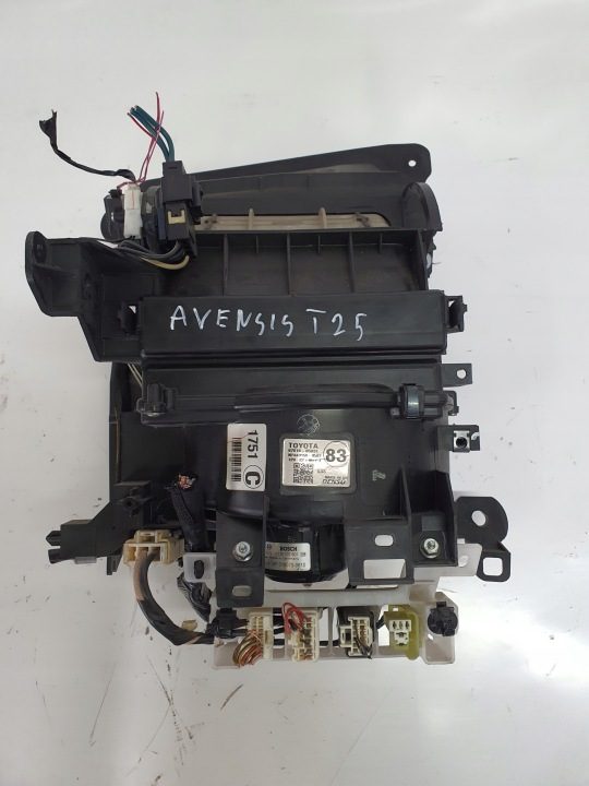ВЕНТИЛЯТОР КОРПУС ОТОПИТЕЛЬ TOYOTA AVENSIS T25 87010-05831, фото 1