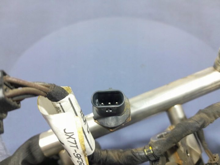 FORD FOCUS MK4 IV 18- 1.5 бензин 150 Л.С. ТОПЛИВНАЯ РАМПА HX7G-9D280-AA YZDA, фото 4