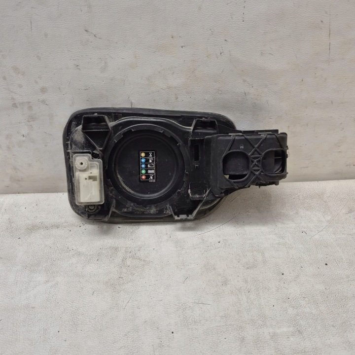 BMW 5 G30 G31 17-24 лючок горловины бензобака разъем зарядки, фото 4