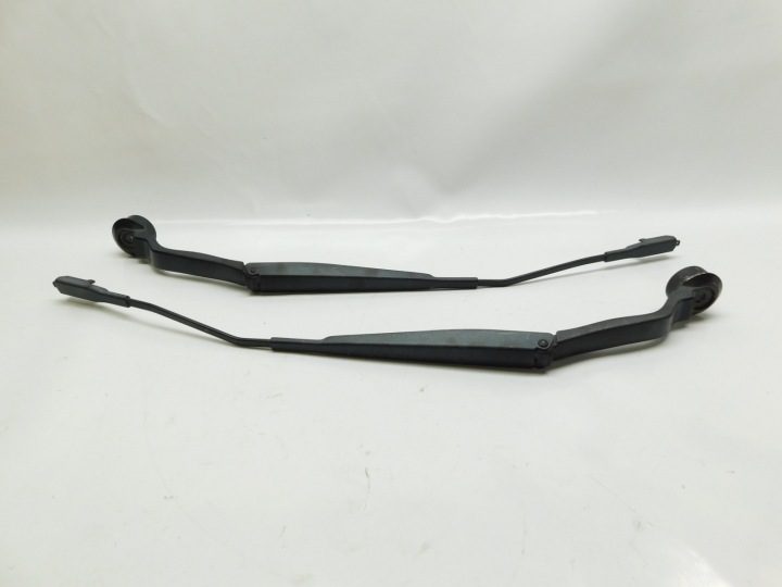 ПОВОДКИ ДВОРНИКОВ CJ54-17C495-AE CJ54-17B589-AD - FORD KUGA II 13-16, фото 1