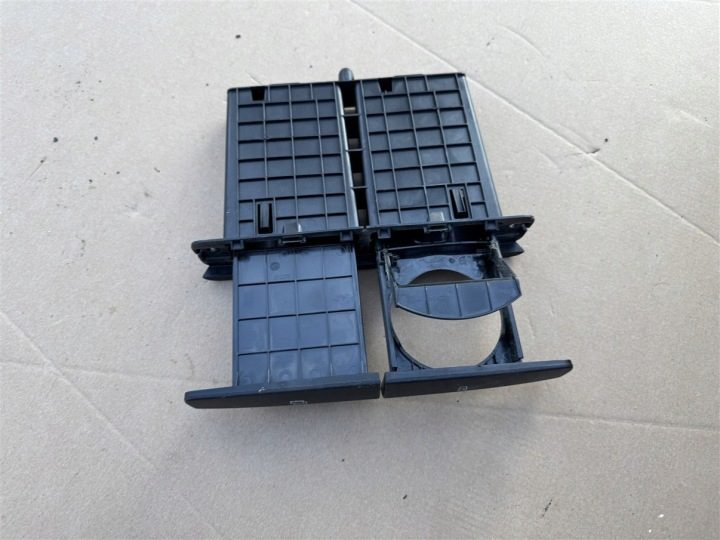 ПОДСТАКАННИК TRZYMAK ДЛЯ СТАКАНА БАРДАЧОК 5801621557 IVECO DAILY 6 VI 19 г., фото 6