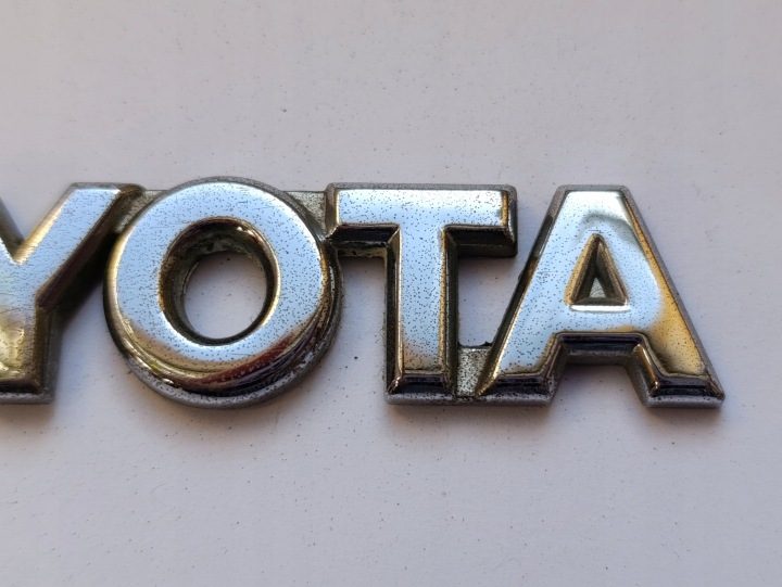 Надпись эмблема Toyota Yaris I 99-06r, фото 3
