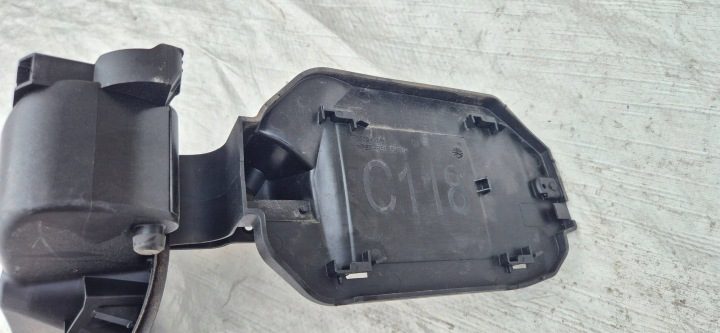 Mercedes CLA 2021 лючок горловины бензобака A1186306200, фото 6