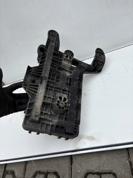 Audi A3 8P Leon Touran Octavia основание кожух аккумулятора 1K0915333C, фото 2