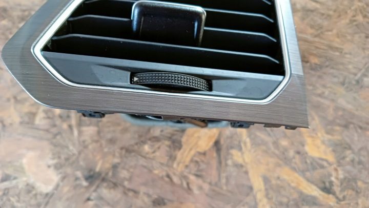 VW GOLF SPORTSVAN ДЕФЛЕКТОР ОБДУВА ЛЕВЫЙ 517819703A, фото 3