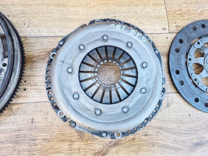 Двухмассовый маховик диск и корзина сцепления сцепление Audi A4 B6 1,8T 06B105266A, фото 6