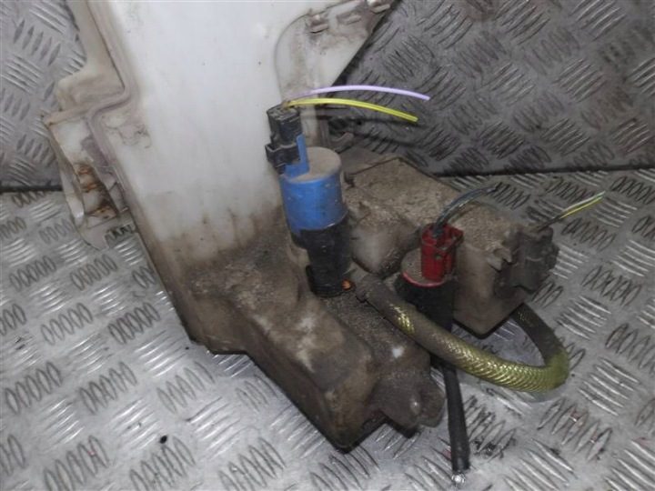 БАЧОК ОМЫВАТЕЛЯ PEUGEOT 407 2.0 HDI XSENON КОМПЛ., фото 3