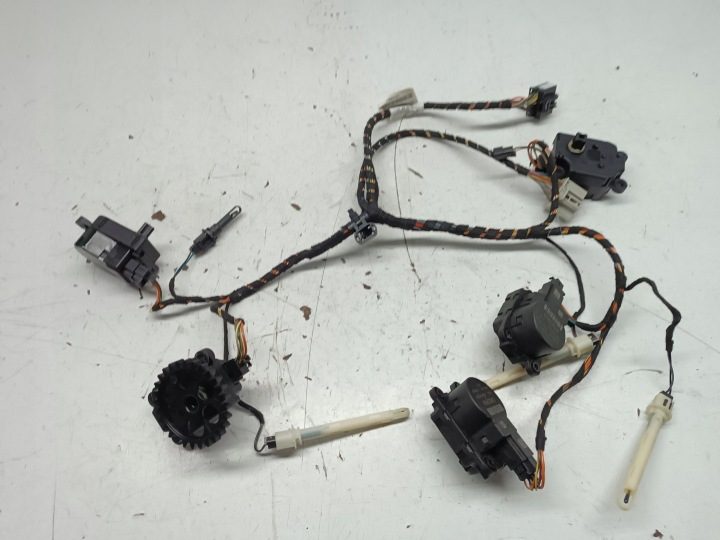 ПРОВОДКА С SILNICZKAMI ОБДУВА OPEL MERIVA B 52437252 52433779R0 16451056, фото 1