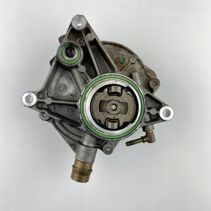 НАСОС ВАКУУМНЫЙ PORSCHE PANAMERA 970 CAYENNE 4.8 V8, фото 1