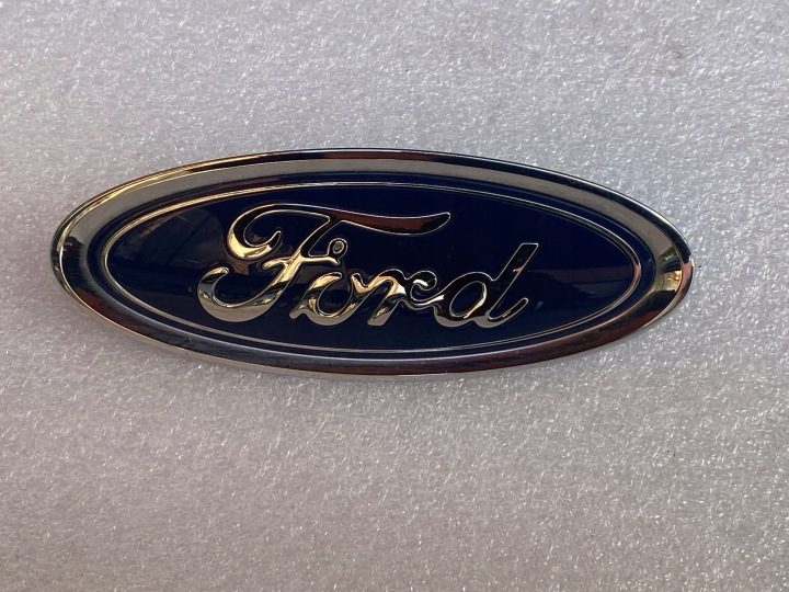 ЭМБЛЕМА ЗНАЧОК БАМПЕРА FORD FIESTA MK8, фото 1