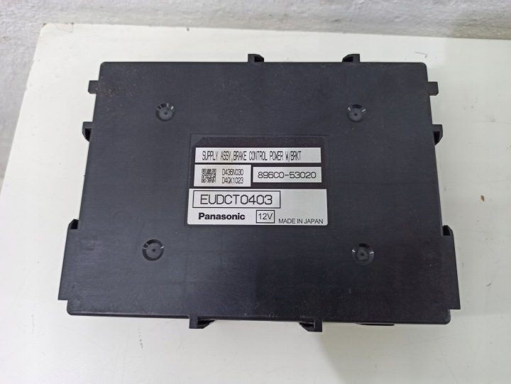 Lexus IS 300H блок управления тормоза 896C0-53020, фото 1