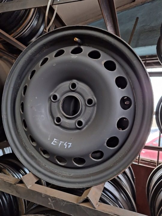 Штампованный диск Volkswagen OE V0515024 6.0" x 15" 5x112 ET 47, фото 1