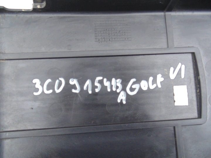 Audi A3 8P Q3 8U Golf V VI крышка аккумулятора 3C0915443A, фото 3