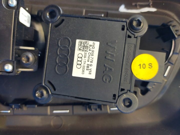 AUDI A8 D5 СИДЕНЬЕ ЗАЩИТА ПРАВАЯ ПЕРЕКЛЮЧАТЕЛИ 4N0959748C 4N0959778G 2018 г., фото 7