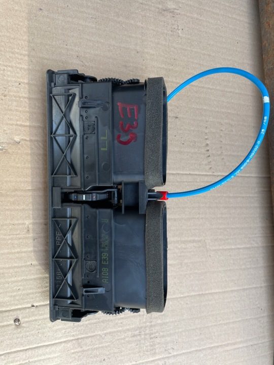 BMW e39 рестайлинг дефлектор обдува средний 8361895, фото 3