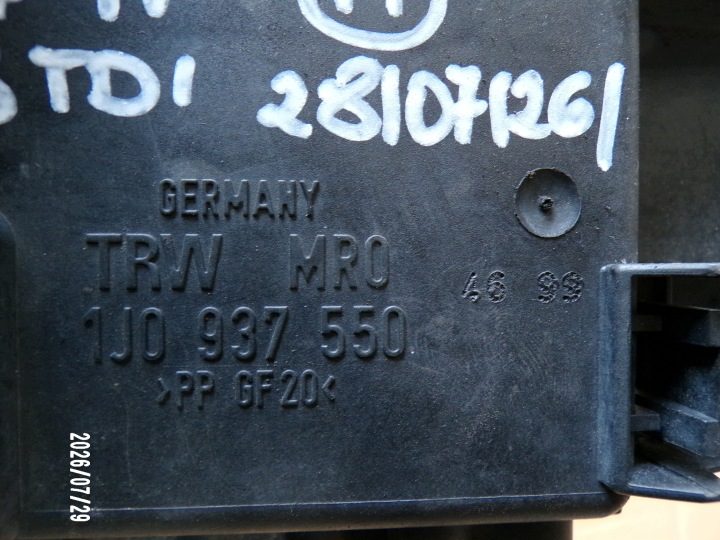 Golf IV 1.9 TDI блок предохранителей 1J0937550, фото 4