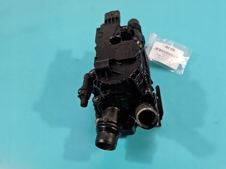 Корпус Peugeot 308 II T9 1,6 HDI 9803549480 Teromostatu, фото 3
