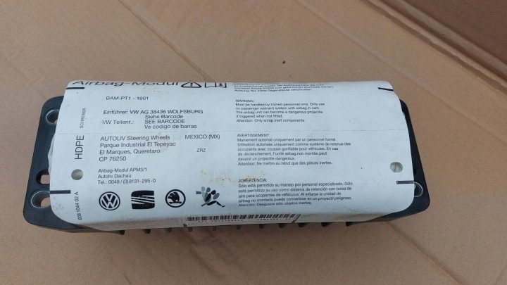 Подушка пассажира airbag Volkswagen OE 608104402A, фото 1