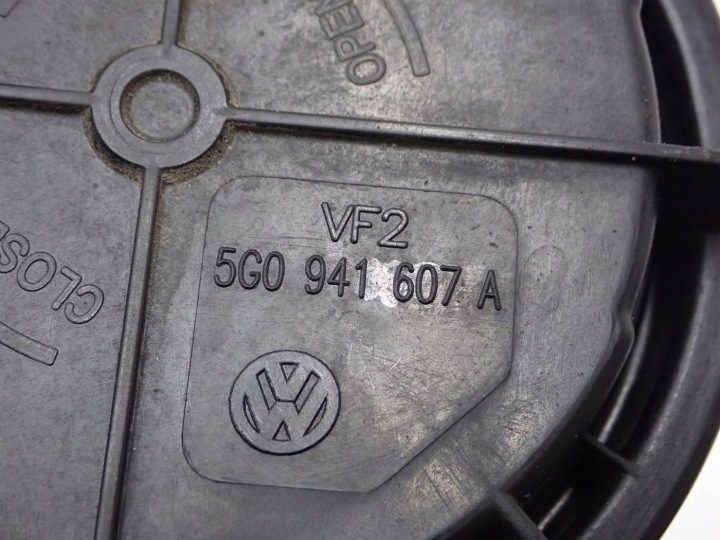 Заглушка крышка фары 5G0941607A Audi A3 8V 17 г., фото 3