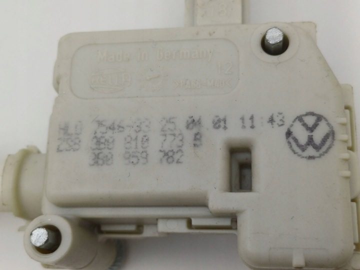 Привод лючка горловины бензобака VW Passat B5 3B0810773B / 3B0959782 NR323, фото 2