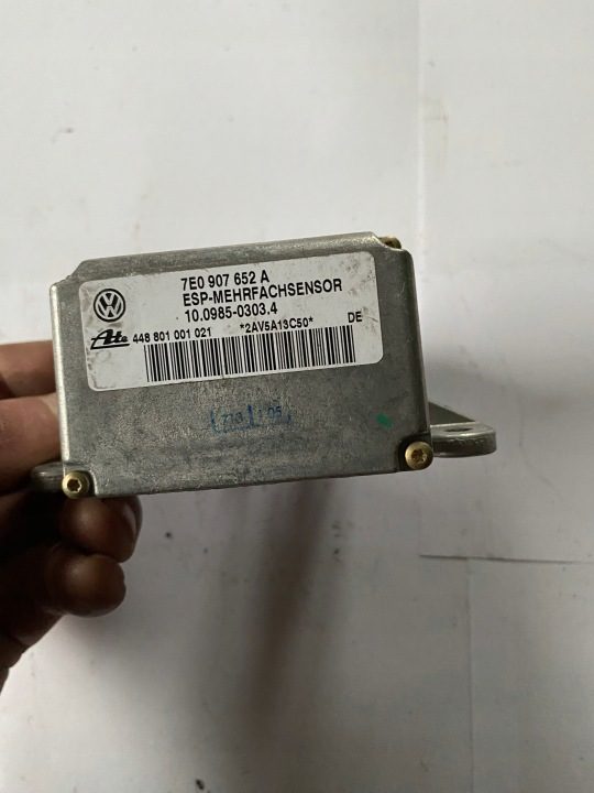 Датчик ускорения ESP. 7E0907652 VW Touareg 7L0, фото 2