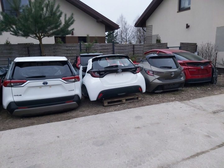 Toyota YARIS VERSO молдинг крыши ПРАВЫЙ уплотнитель крыши, фото 8