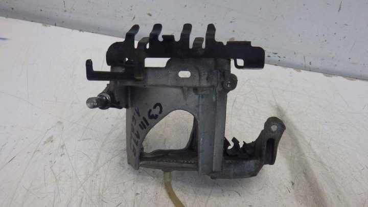 Крепление топливного фильтра Citroen C3 III 1.6 Blue HDI 9678325480, фото 2