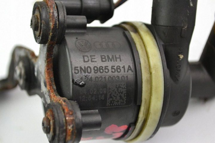 Volkswagen PASSAT B6 2.0 TDI Дополнительная помпа 5N0965561A, фото 4
