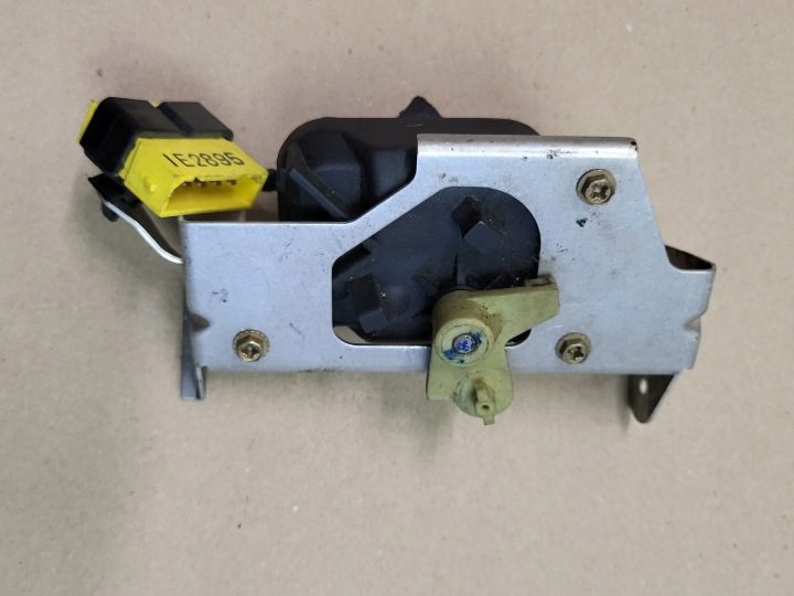 МОТОРЧИК ПЕЧКИ КОНДИЦИОНЕРА ОБДУВА ЗАСЛОНОК AUDI A4 B5 VW 0132801037 OE ЕВРОПА, фото 3