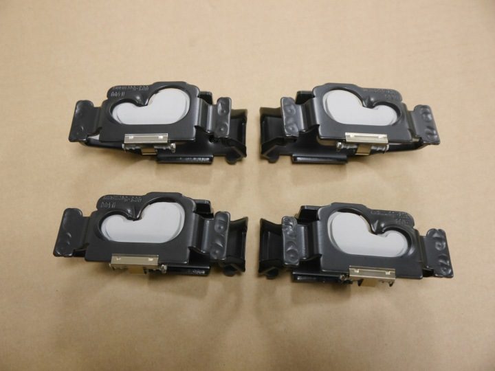 AUDI A6 C7 КРЮЧОК СЕТКИ БАГАЖНИКА 4G9861736 УНИВЕРСАЛ, фото 1