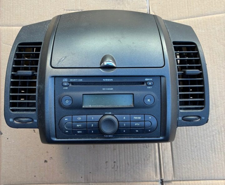 ЦЕНТРАЛЬНАЯ КОНСОЛЬ NISSAN NOTE E11 1.6 682609U000, фото 1