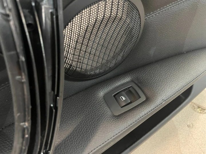 Обшивка двери левая передняя левой передней BMW e90 e91 Европа, фото 2