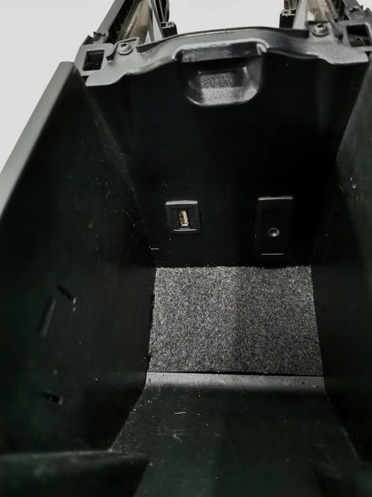 ПОДЛОКОТНИК ЦЕНТРАЛЬНЫЙ ТОННЕЛЬ AUX USB MERCEDES W176 W117 AMG A1766800800, фото 3