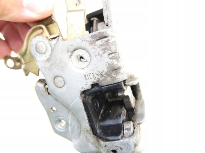 ЗАМОК ДВЕРИ УЗКИЙ МОЛДИНГ БЕЗ CHROMU MERCEDES W124, фото 2