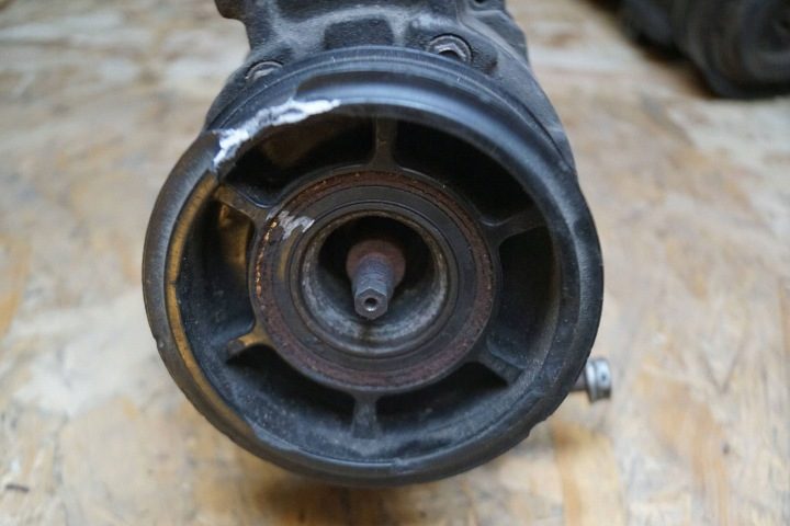 Компрессор кондиционера AUDI A4 (8EC, B7) 8E0260805BA 31048397 2.0L бензин, фото 3